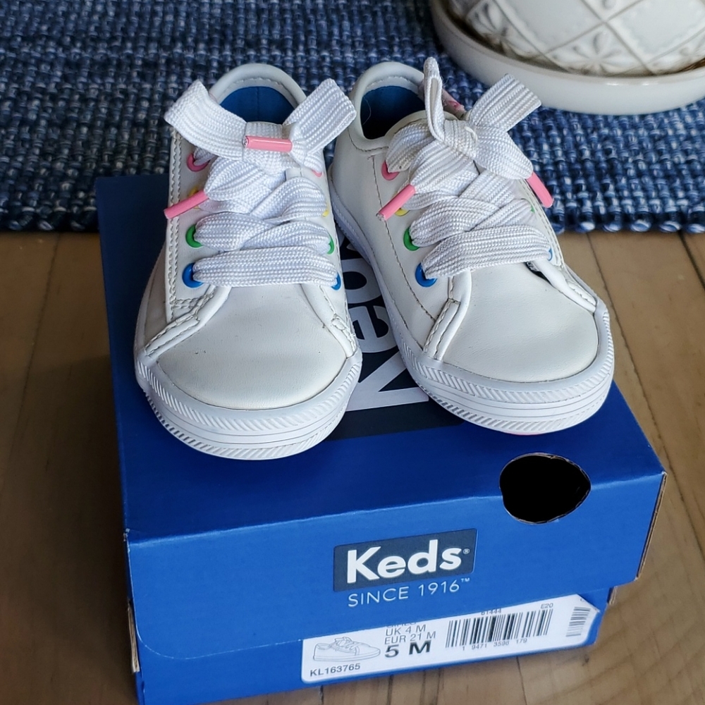 Girls keds size 5 m